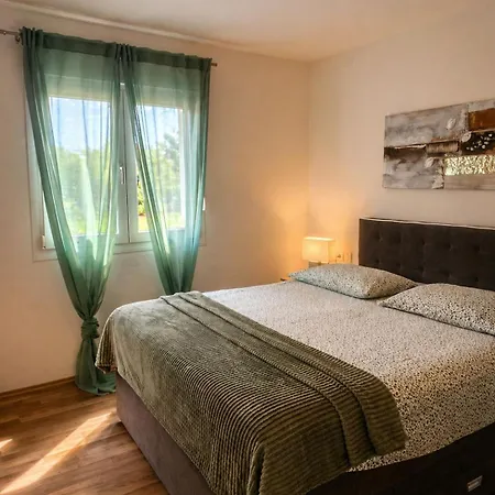 Heaven Vila
